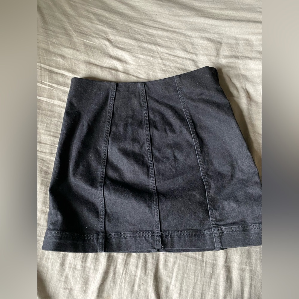 black skirt